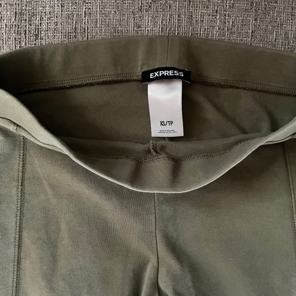 SALE 3️⃣ for $8! 🛍️ XS Olive Mid Rise Ponte Moto Leggings // Express - Picture 7 of 11